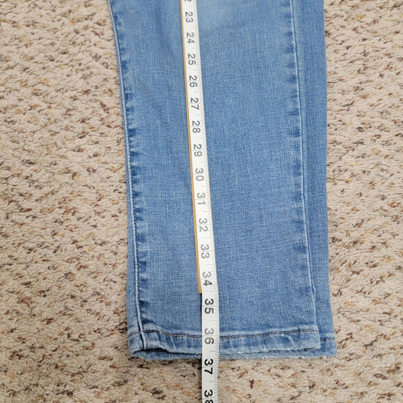 LEVI'S BOYFRIEND JEANS, SIZE 33 - Picture 6 of 6